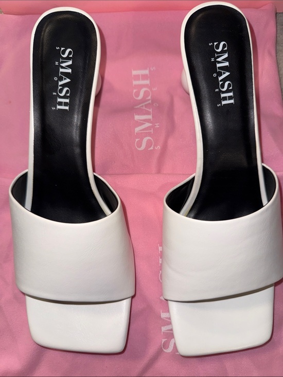 Smash Shoes - SMASH Aria White Mule Round Heel